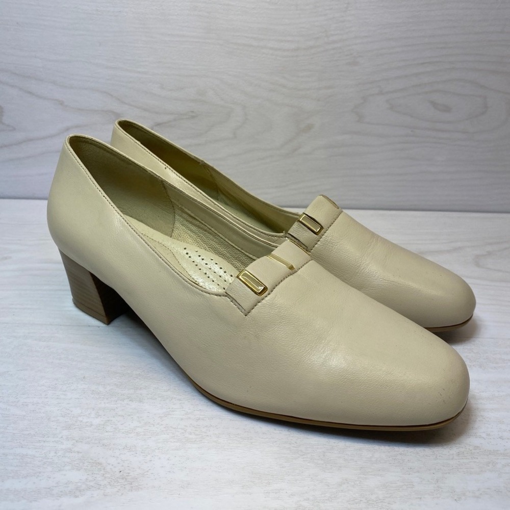 Spring Step Womens 9 40 Pumps Block Heel Cream Leather Gold Hardware France Made